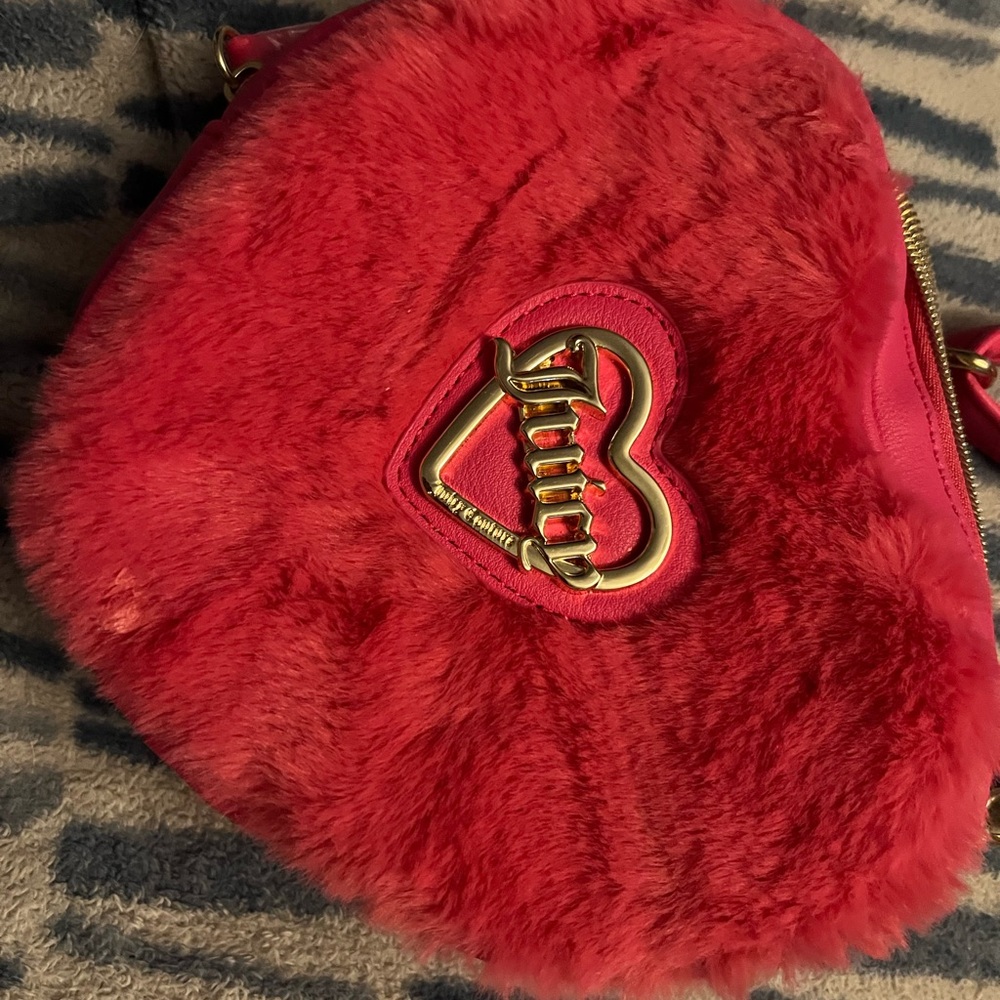 Brand new never used comes with wallet